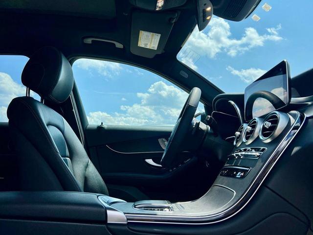 Photo of 2022 Graphite Grey Metallic Mercedes-Benz GLC 300