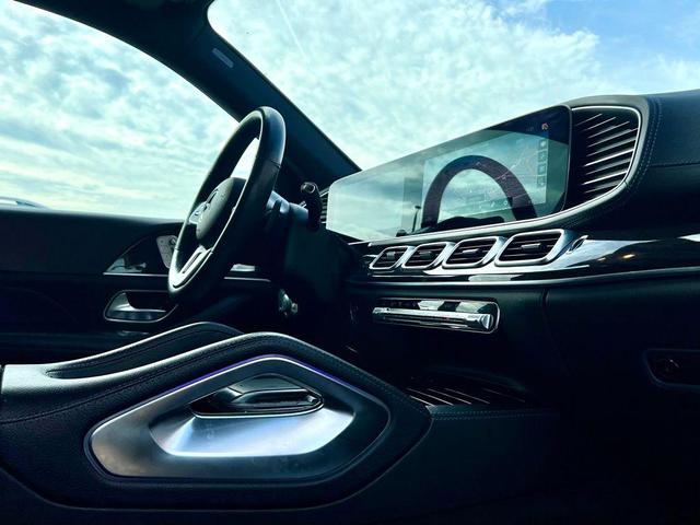 Photo of 2022 Obsidian Black Metallic Mercedes-Benz GLS 450