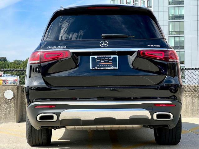 Photo of 2022 Obsidian Black Metallic Mercedes-Benz GLS 450