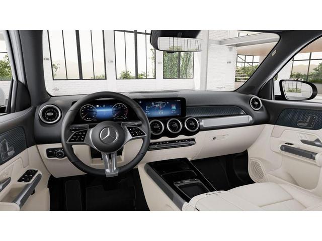 Photo of 2025 Polar White Mercedes-Benz GLB 250