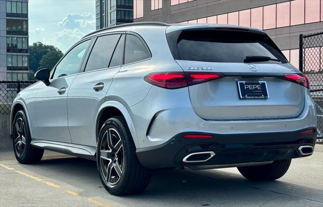Photo of 2025 Cirrus Silver Metallic Mercedes-Benz GLC 300