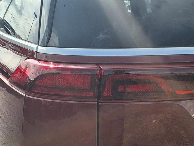 Photo of 2024 Flare Red Kia Carnival
