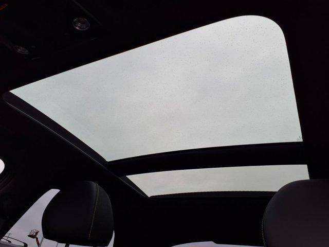 Photo of 2025 Aurora Black Pearl Kia K5