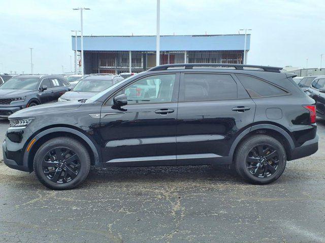 Photo of 2022 Ebony Black Kia Sorento