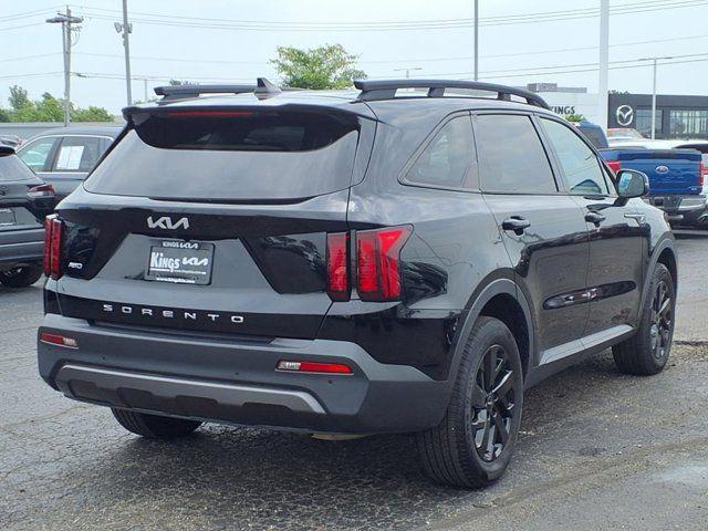Photo of 2022 Ebony Black Kia Sorento