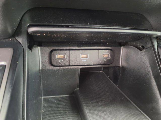 Photo of 2022 Ebony Black Kia Sorento