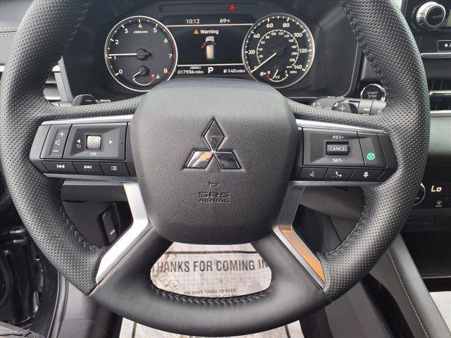 Photo of 2024 Graphite Gray Mitsubishi Outlander