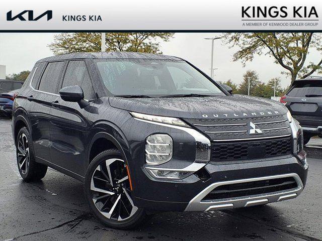 Photo of 2024 Graphite Gray Mitsubishi Outlander