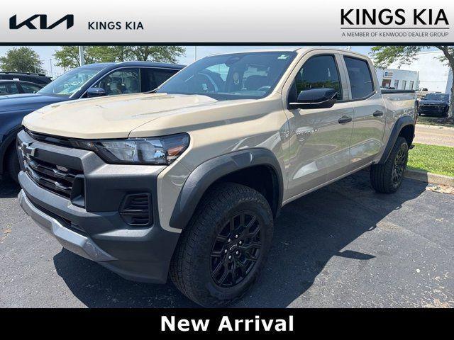 Photo of 2023 Sand Dune Metallic Chevrolet Colorado