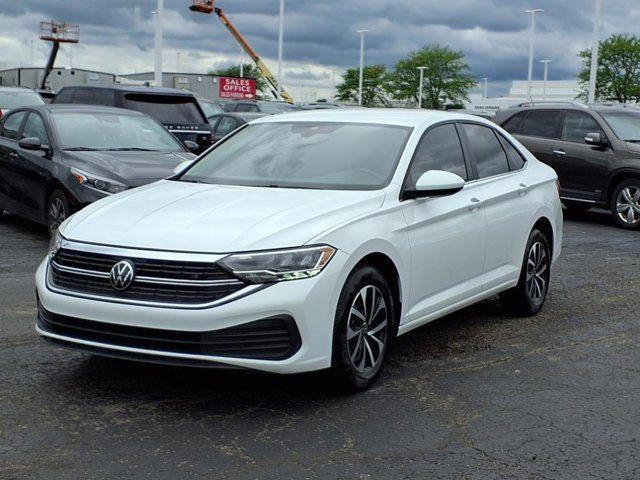 Photo of 2024 Pure White Volkswagen Jetta