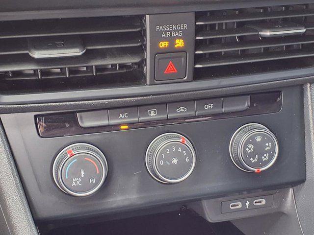 Photo of 2024 Pure White Volkswagen Jetta