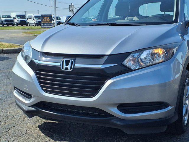 Photo of 2017 Lunar Silver Metallic Honda HR-V
