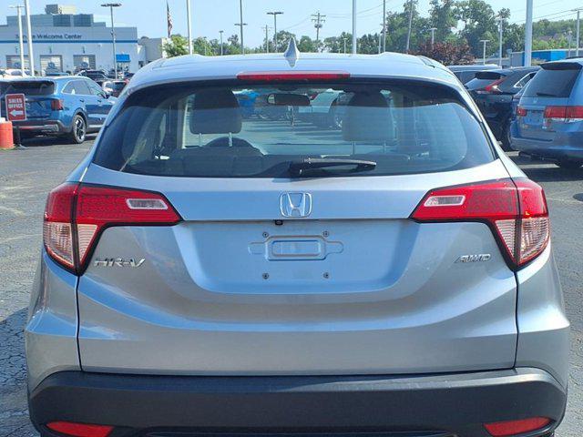 Photo of 2017 Lunar Silver Metallic Honda HR-V