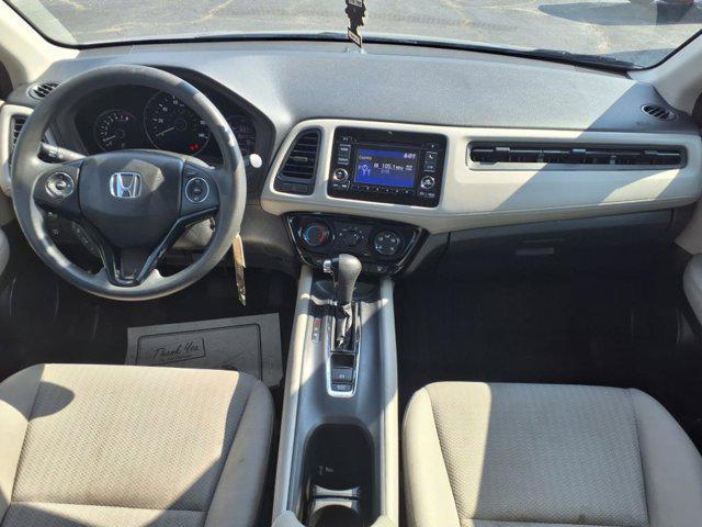 Photo of 2017 Lunar Silver Metallic Honda HR-V