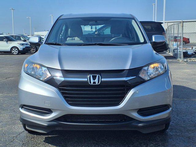 Photo of 2017 Lunar Silver Metallic Honda HR-V