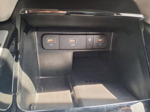 Photo of 2023 Platinum Graphite Kia Sorento Plug-In Hybrid