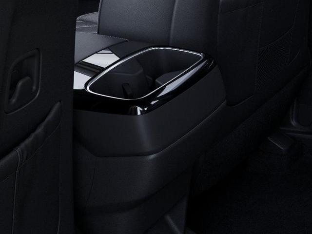 Photo of 2024 Glacial White Pearl Kia Telluride