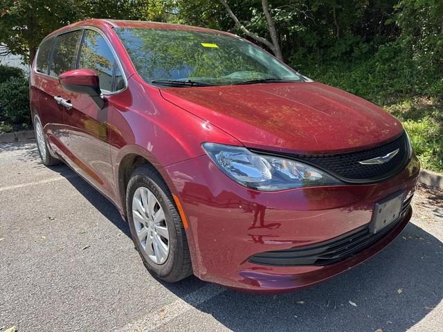 2020 Chrysler Voyager