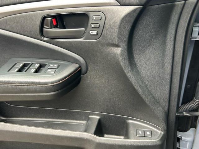 Photo of 2022 Sonic Gray Pearl Honda Pilot