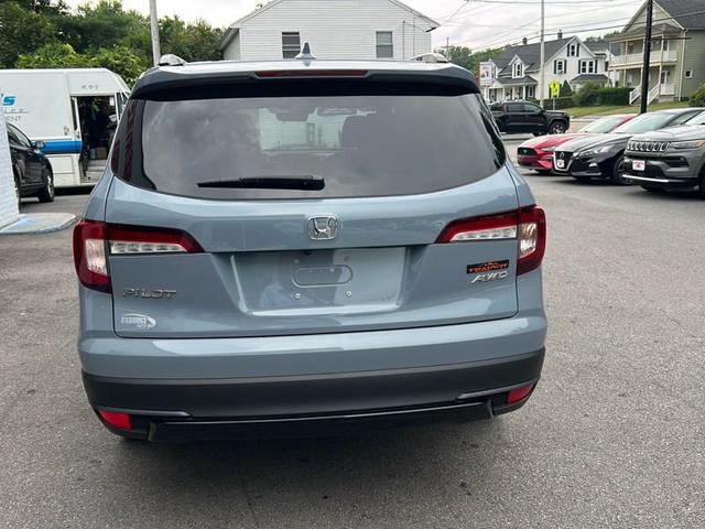 Photo of 2022 Sonic Gray Pearl Honda Pilot