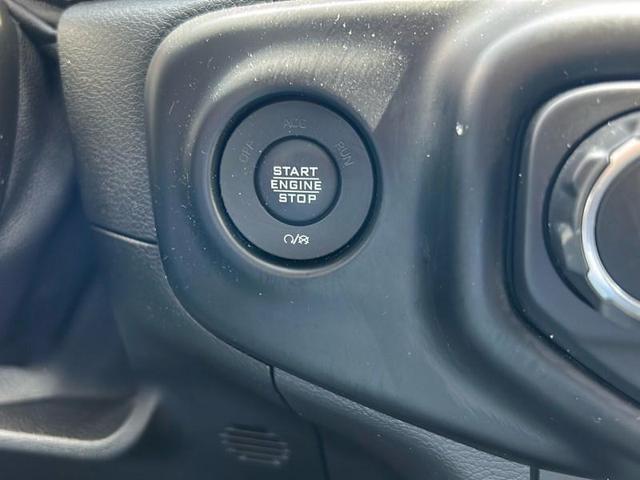 Photo of 2021 GRAY Jeep Wrangler