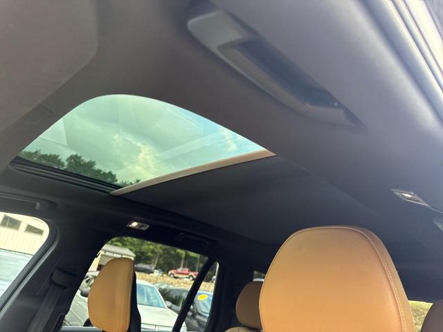 Photo of 2017 Onyx Black Metallic Volvo XC90