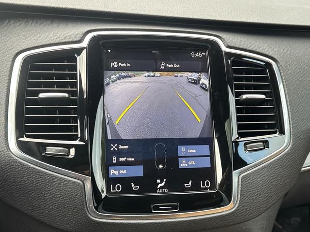 Photo of 2017 Onyx Black Metallic Volvo XC90