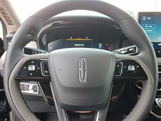 Photo of 2025 Infinite Black Metallic Clearcoat Lincoln Corsair