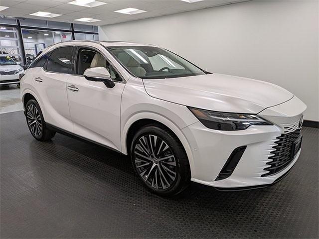 Photo of 2024 Eminent White Pearl Lexus RX 350