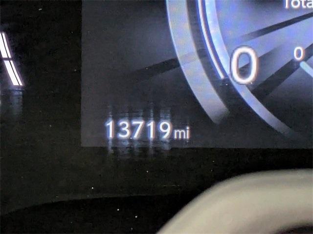 Photo of 2024 Eminent White Pearl Lexus RX 350