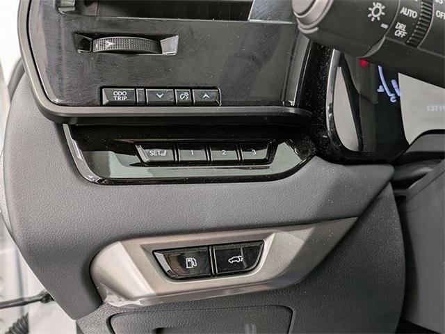 Photo of 2024 Eminent White Pearl Lexus RX 350