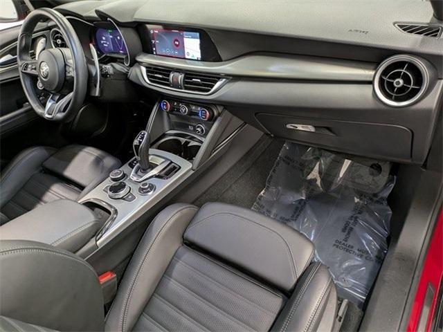 Photo of 2024 Rosso Alfa Romeo Stelvio