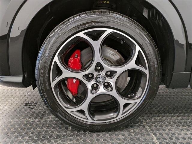 Photo of 2024 Alfa Black Alfa Romeo Tonale