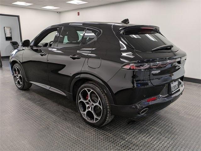 Photo of 2024 Alfa Black Alfa Romeo Tonale