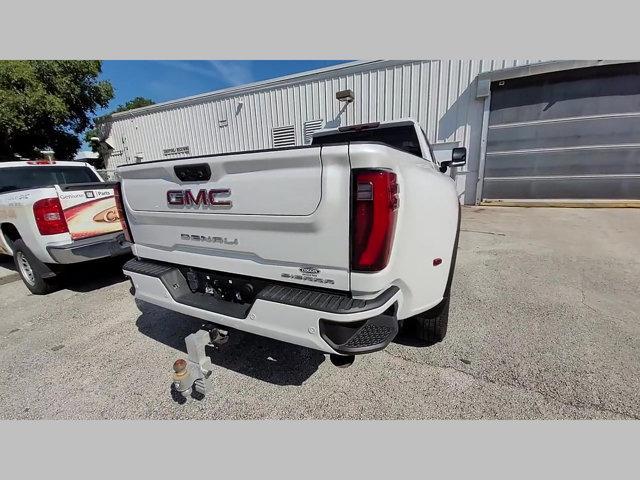Photo of 2024 White Frost Tricoat GMC Sierra 3500