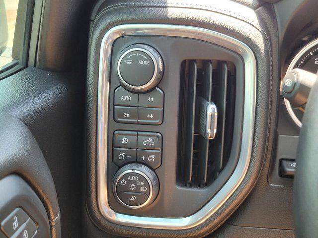 Photo of 2022 Iridescent Pearl Tricoat Chevrolet Silverado 1500