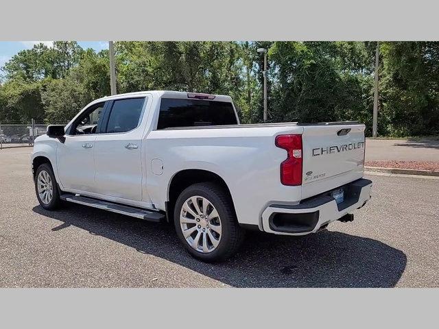 Photo of 2022 Iridescent Pearl Tricoat Chevrolet Silverado 1500