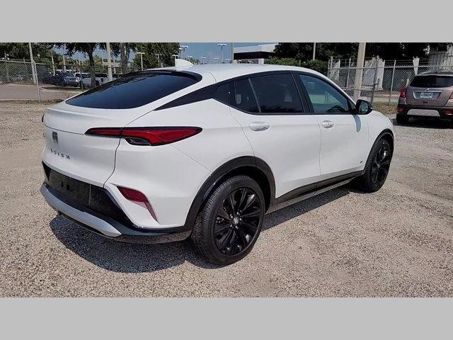 Photo of 2025 Summit White Buick Envista