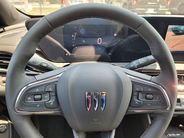 Photo of 2025 Summit White Buick Envista