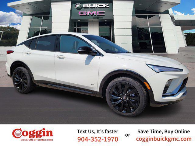Photo of 2025 Summit White Buick Envista