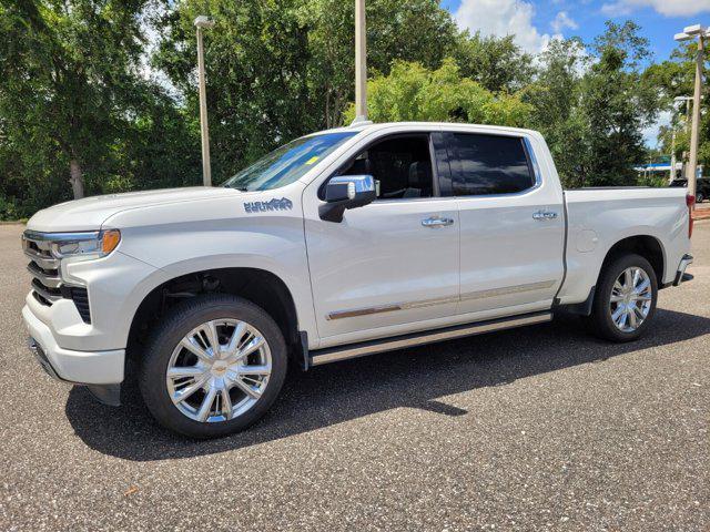 Photo of 2022 Iridescent Pearl Tricoat Chevrolet Silverado 1500