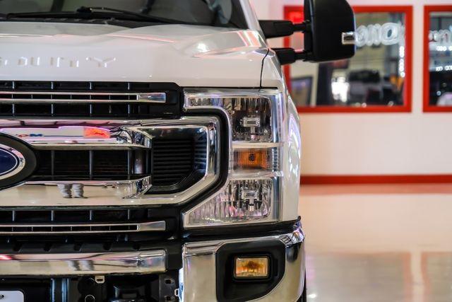 Photo of 2022 Oxford White Ford F-350