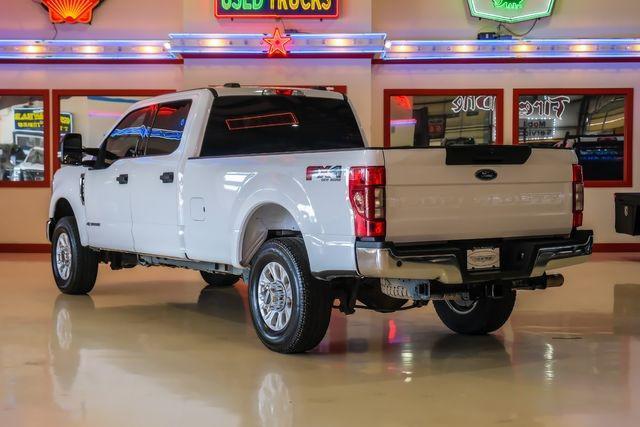 Photo of 2022 Oxford White Ford F-350