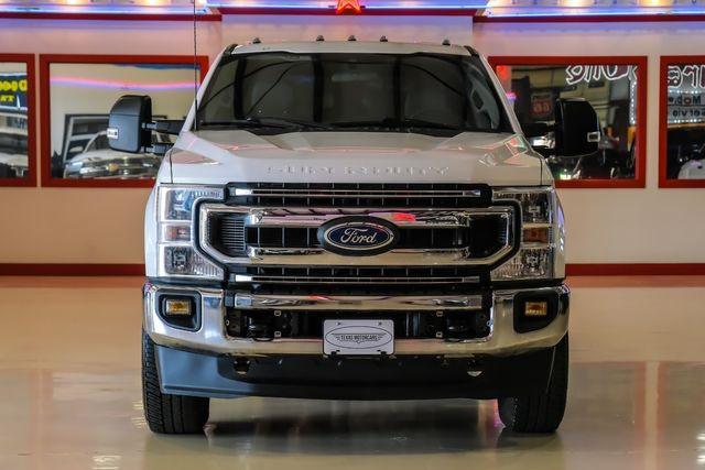 Photo of 2022 Oxford White Ford F-350