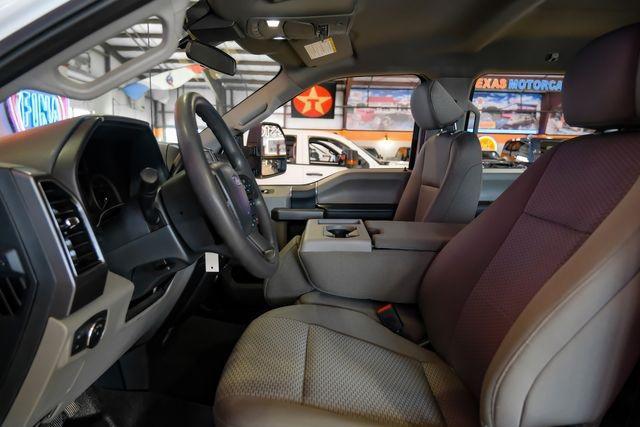 Photo of 2022 Oxford White Ford F-350