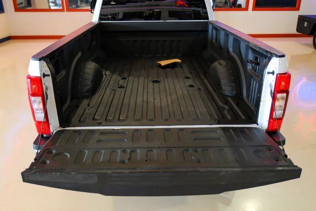 Photo of 2022 Oxford White Ford F-350