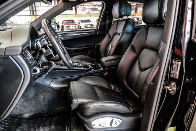 Photo of 2024 Black Porsche Macan