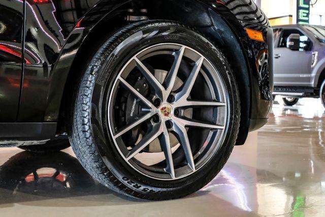 Photo of 2024 Black Porsche Macan