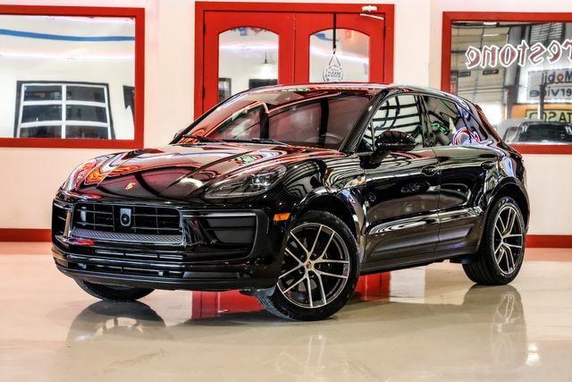 Photo of 2024 Black Porsche Macan