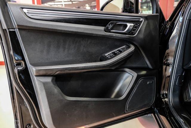 Photo of 2024 Black Porsche Macan